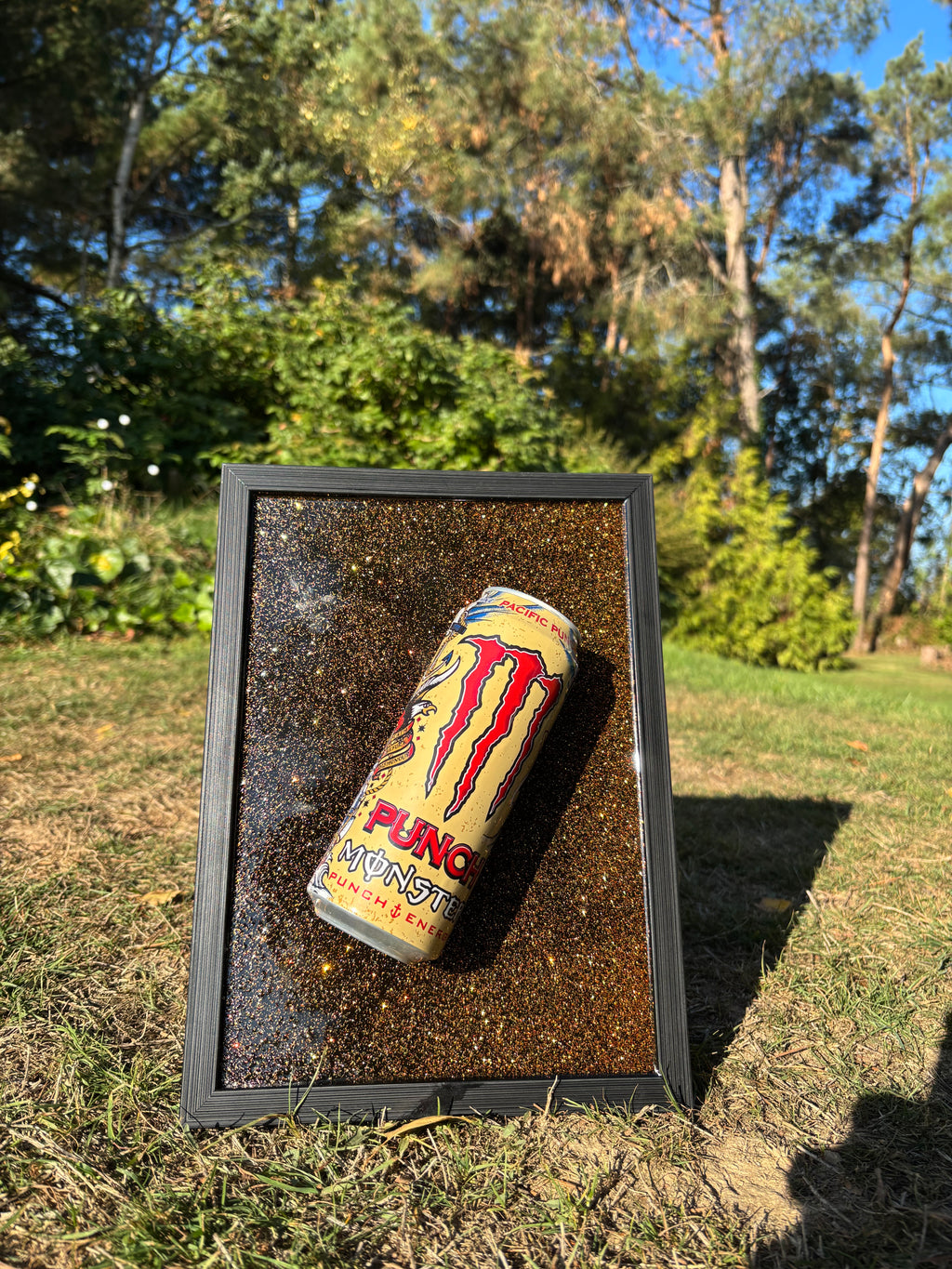 Cadre Monster punch - Résine pailletée et dorée